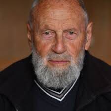 Fr Echehard Strobl