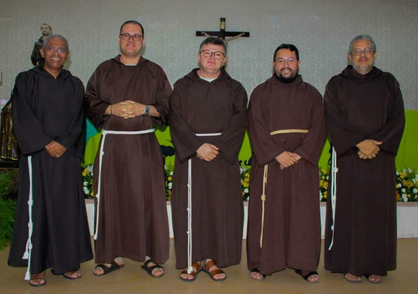 Dalla sinistra a la destra: fr. Jorge Rocha, fr. Marcos Martins, fr. fr. Gilson Marinho, fr. Johne Barbosa, fr. Liomar Pereira