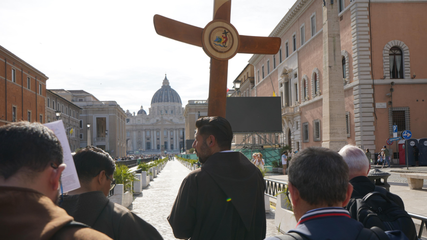 Frati portanto la croce nel giubileo della Speranza
